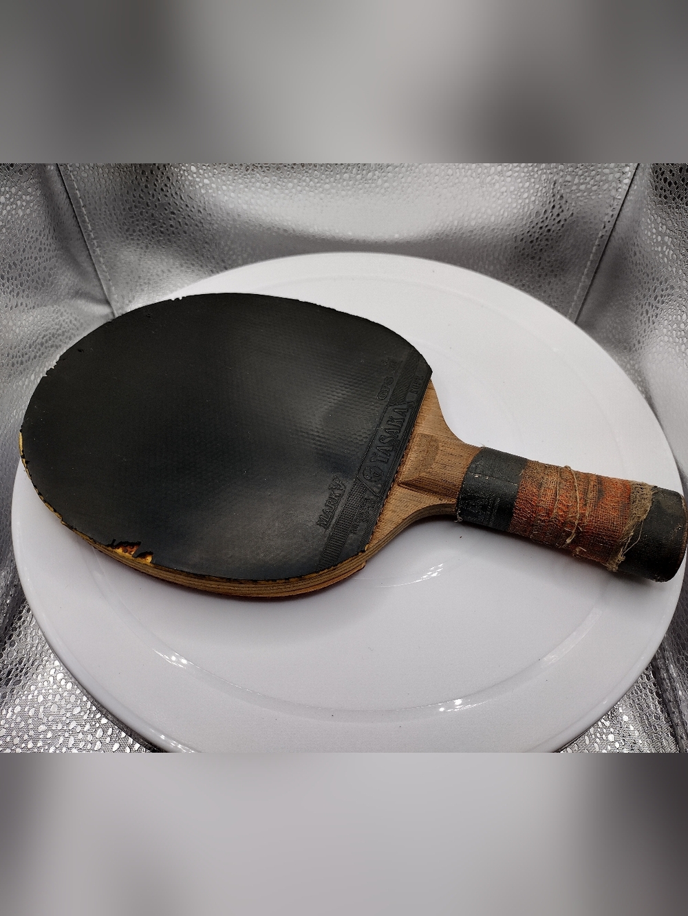 Vintage Two Table Tennis Paddles with Red And Black Rubber One Paddle Case - Picture 11 of 12